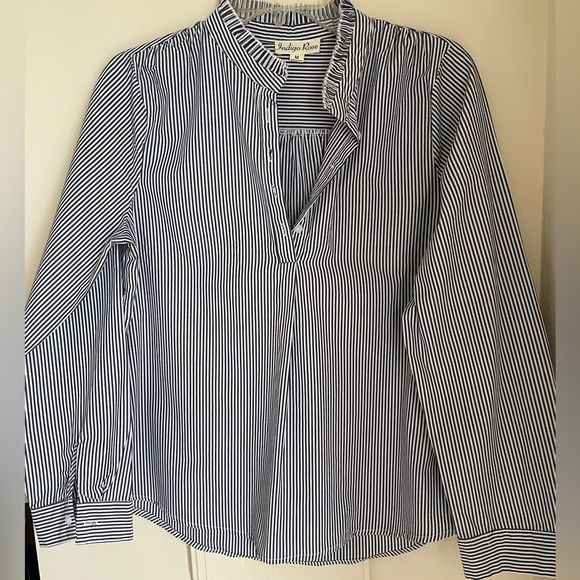Long sleeve women’s cotton shirt size medium - Picture 1 of 5